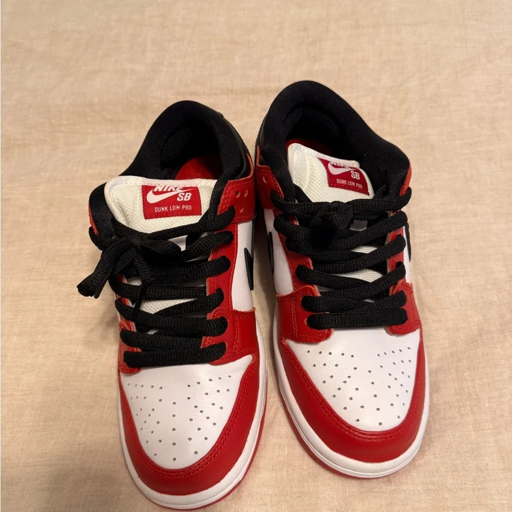 Nike SB Dunk low pro ‘J-pack Chicago’ sneakers varsity red size 38 / mens 5.5EUC